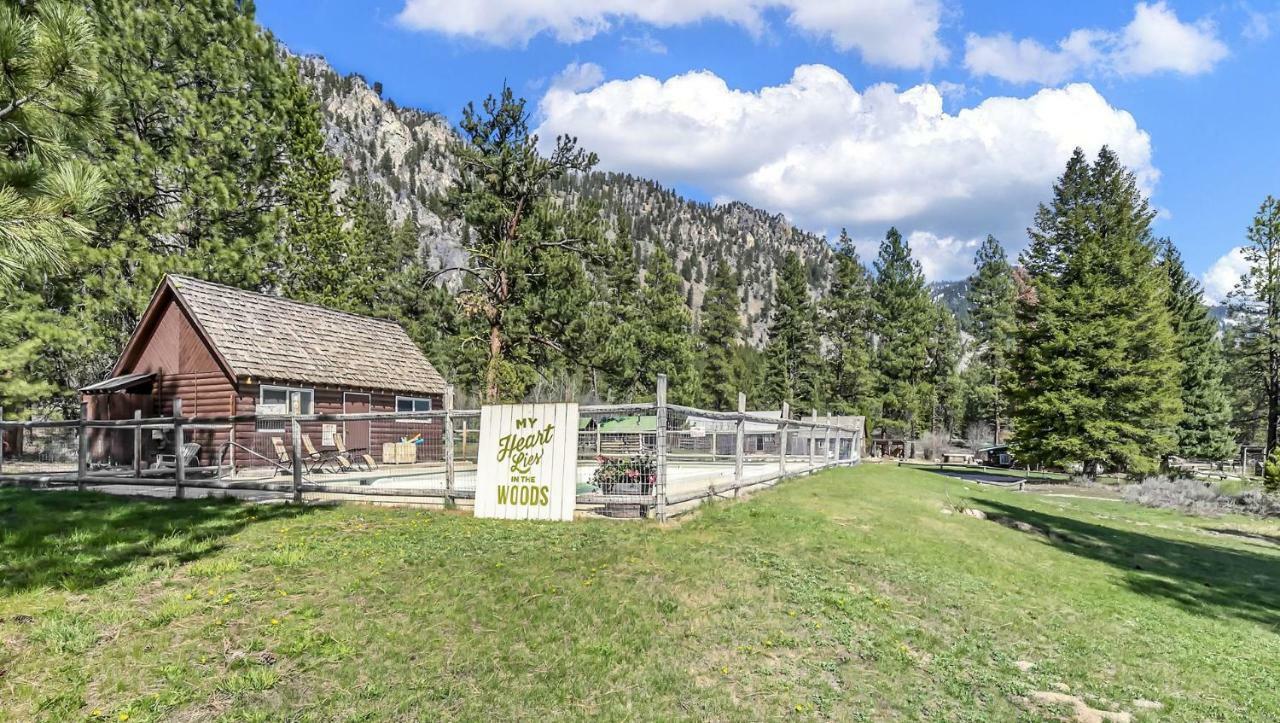 Sawtooth Lodge Stanley Eksteriør bilde